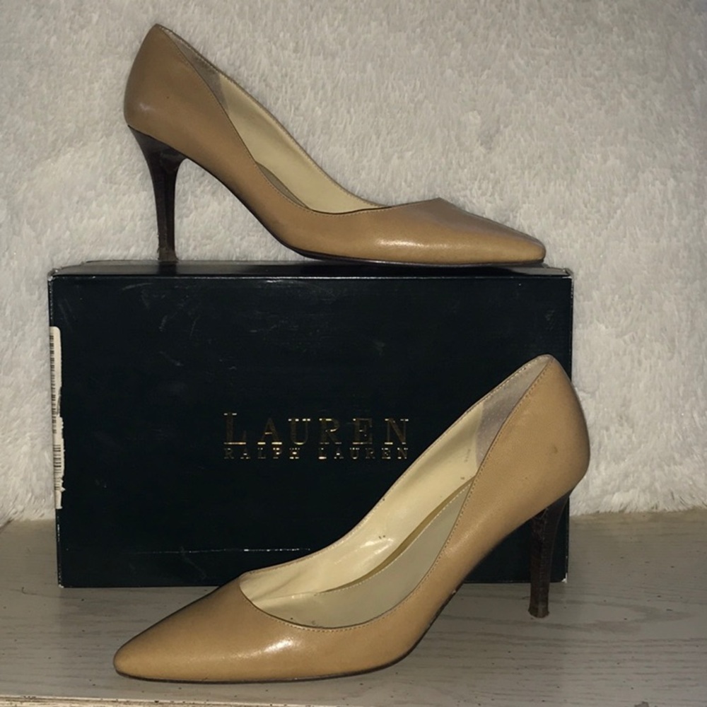 Lauren Taupe leather pumps with brown stacked heel